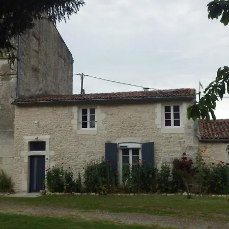 Panzió Le Logis Du Bouil Champagne